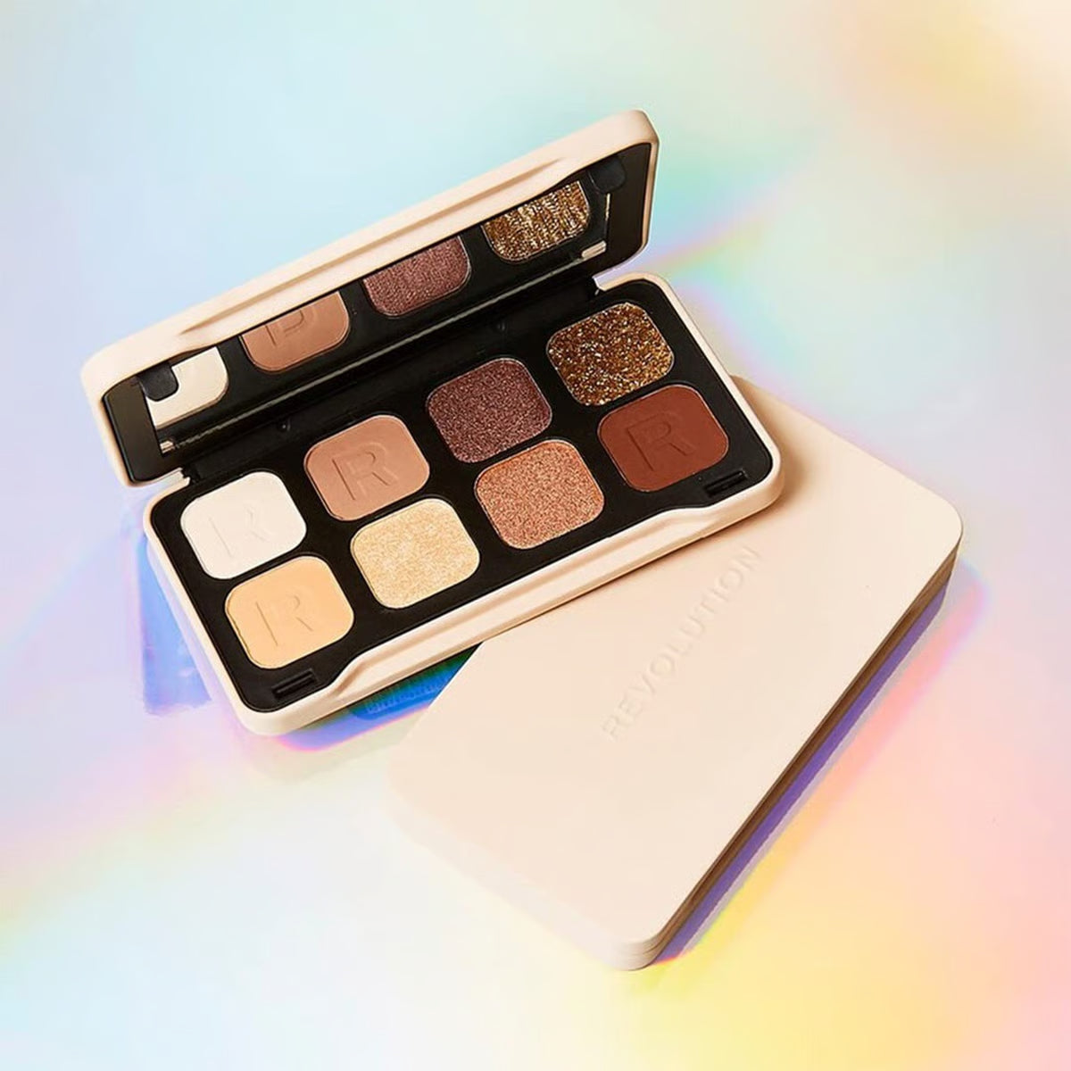 Revolution Forever Dynamic Serenity Shadow Palette